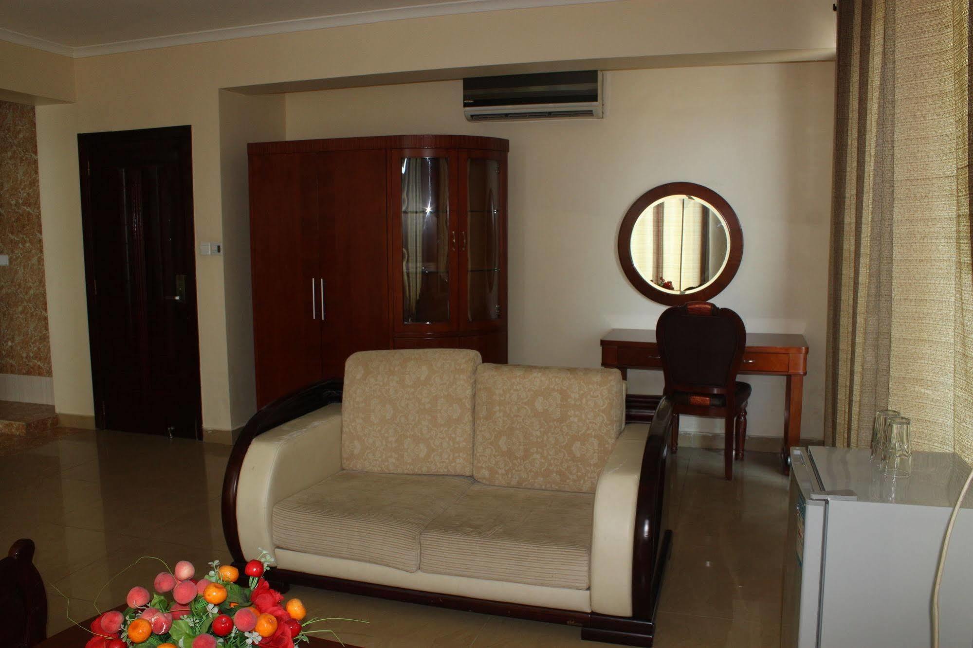 Mic Hotel Daressalam Exterior foto